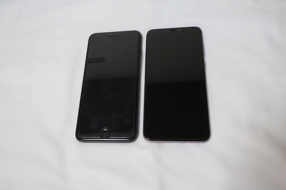 iPhon 8 PlusとZenFone Max(M2) 