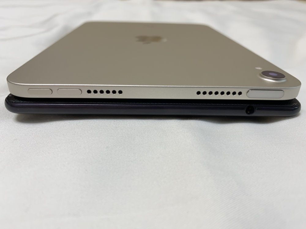 iPad mini（第6世代）とASUS ZenPad 3 8.0 (Z581KL) 厚み比較